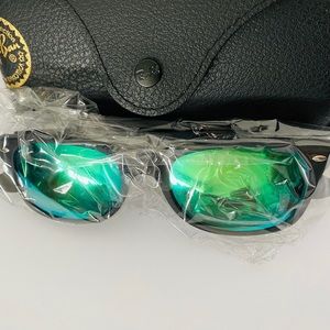 Ray-Ban new wayfarer 52mm